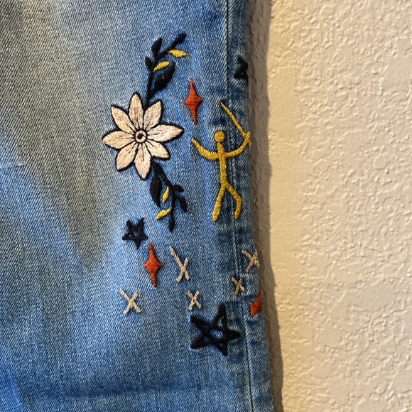 Johnny Was Embroidered Jeans size 28 - Picture 3 of 9